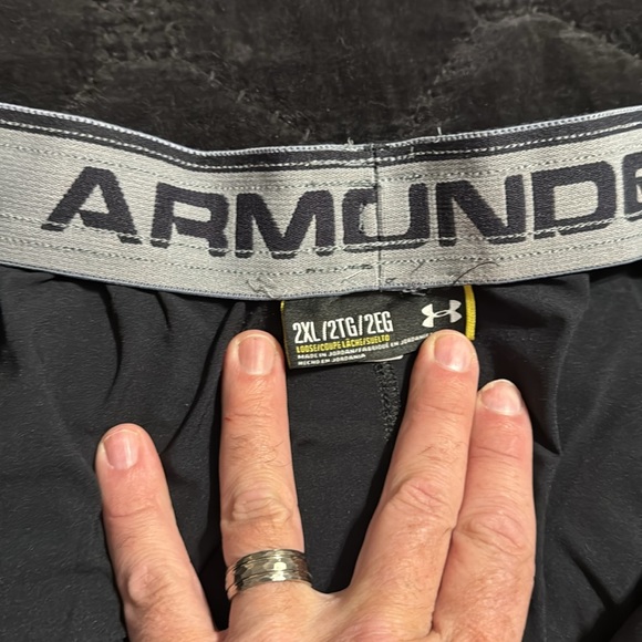 Under Armour, black athletic shorts size 2 XL - Picture 3 of 4